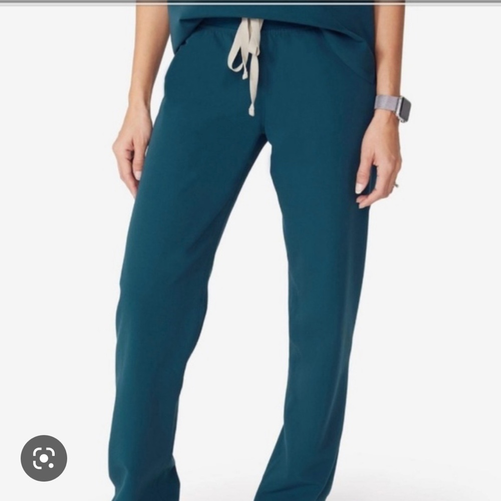 Figs Livingston in Caribbean Blue Size Large (Taupe drawstring)